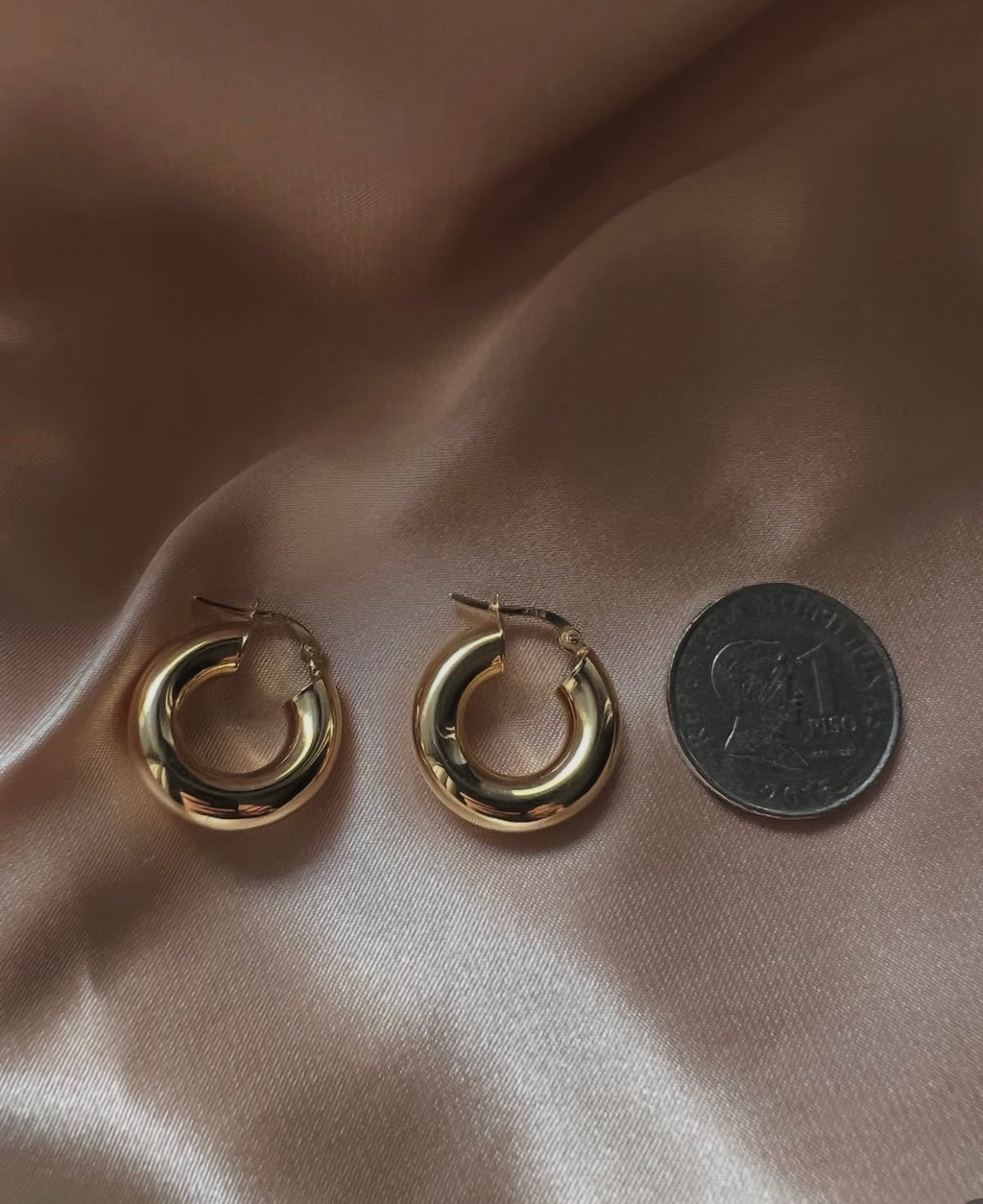 18k Gold Hoop Earrings
