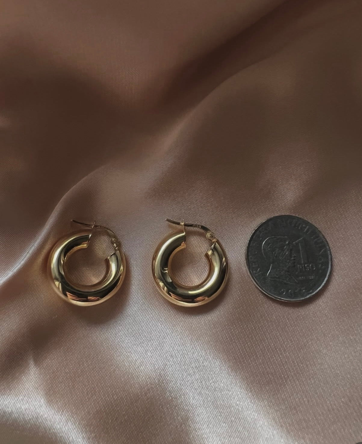 18k Gold Hoop Earrings